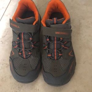 Boys Merrell trail chaser shoes